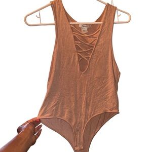 Persaya Mauve Lace-Up Bodysuit Bandeau